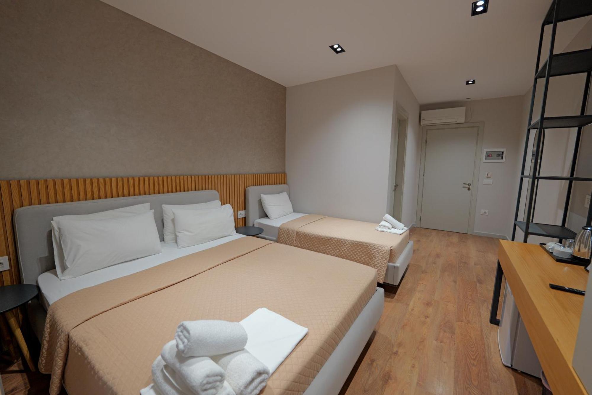 Hotel Ajden By Mira Mare Ксамил Екстериор снимка