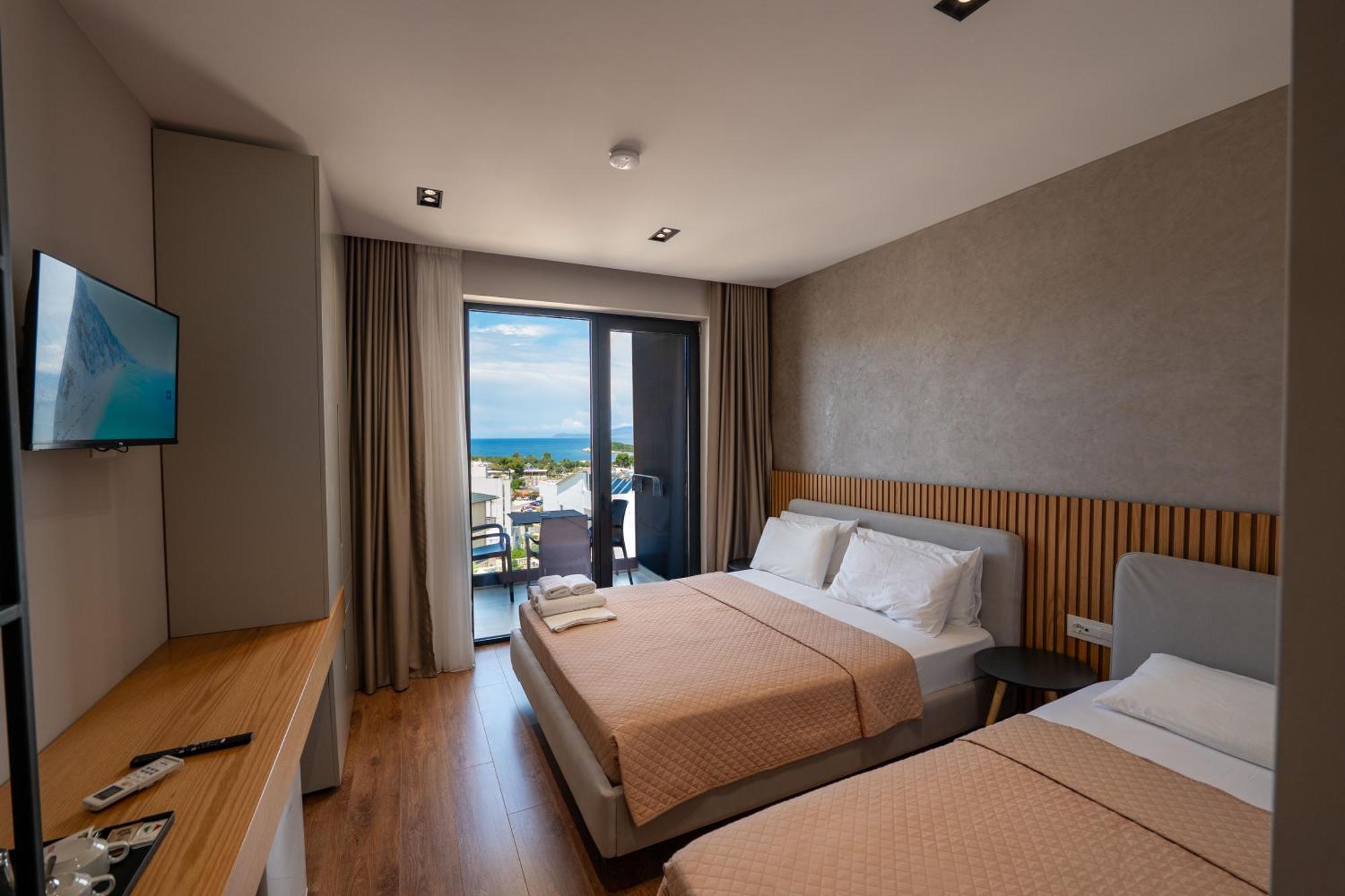 Hotel Ajden By Mira Mare Ксамил Екстериор снимка